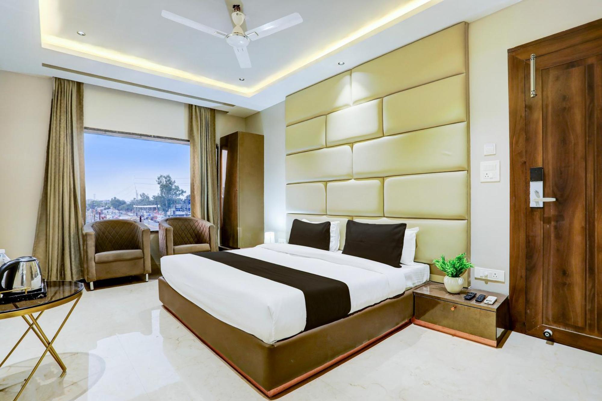 Super Collection O Belgacihia Near Kolkata Railway Station Hotel Gwalior Exterior foto