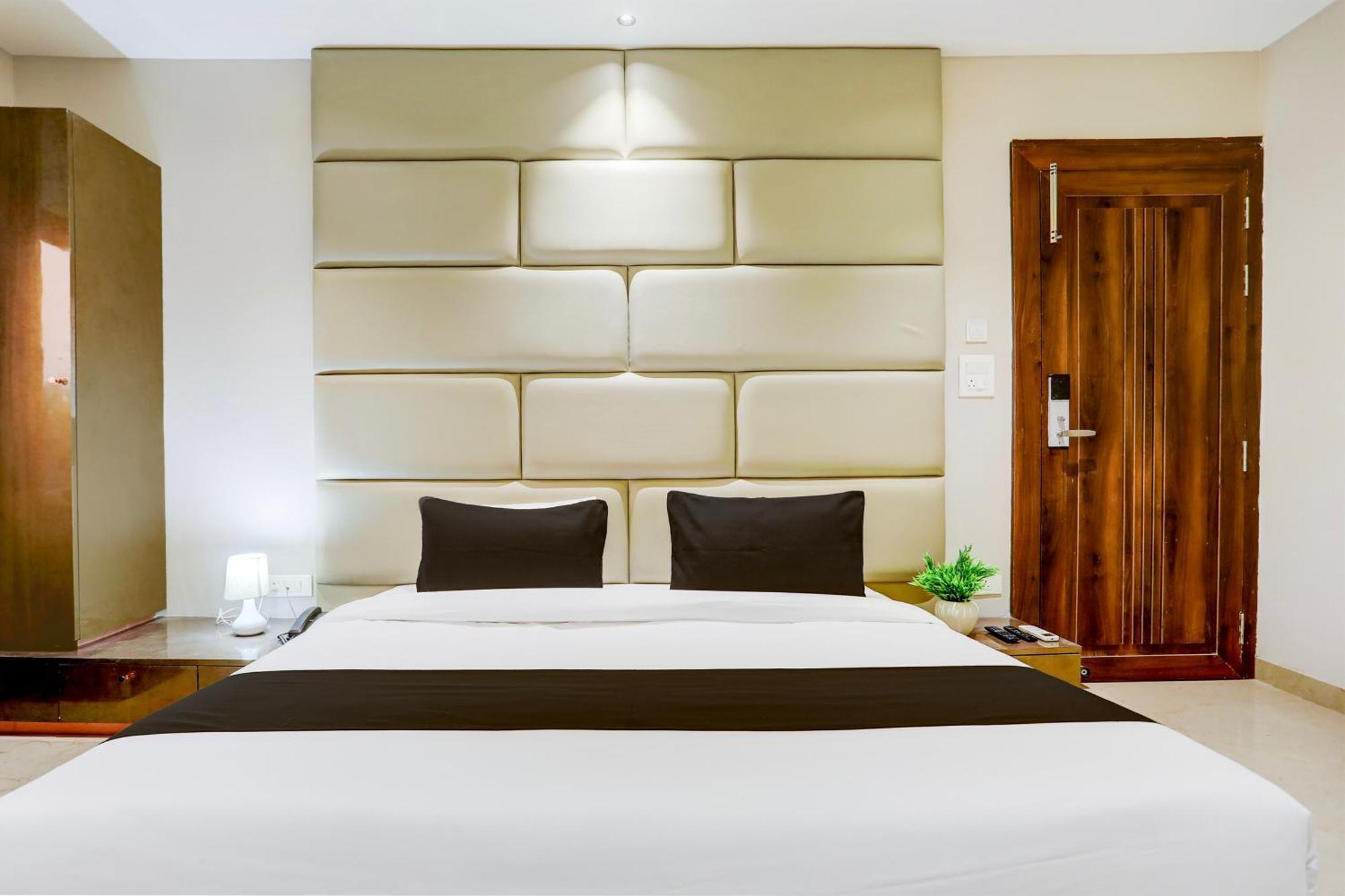 Super Collection O Belgacihia Near Kolkata Railway Station Hotel Gwalior Exterior foto